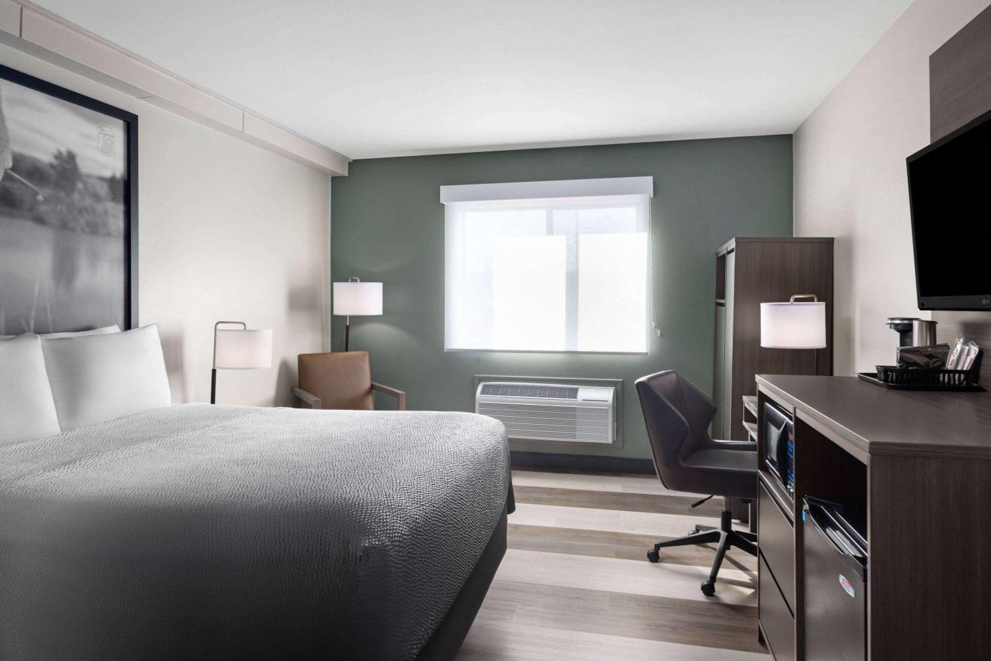 Super 8 By Wyndham Columbus Hotel Luaran gambar